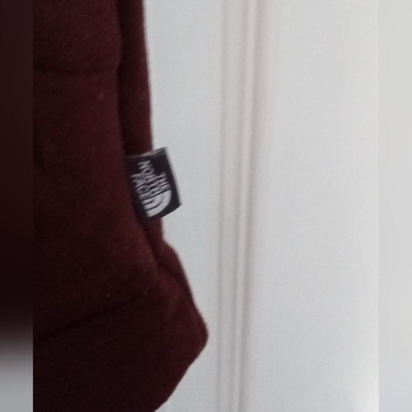 The North Face Vest. Size Small, burgundy with a Sherpa top. - Picture 4 of 4